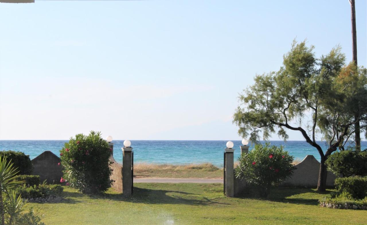 Angela, Seafront Apartments, Almiros Appartement *